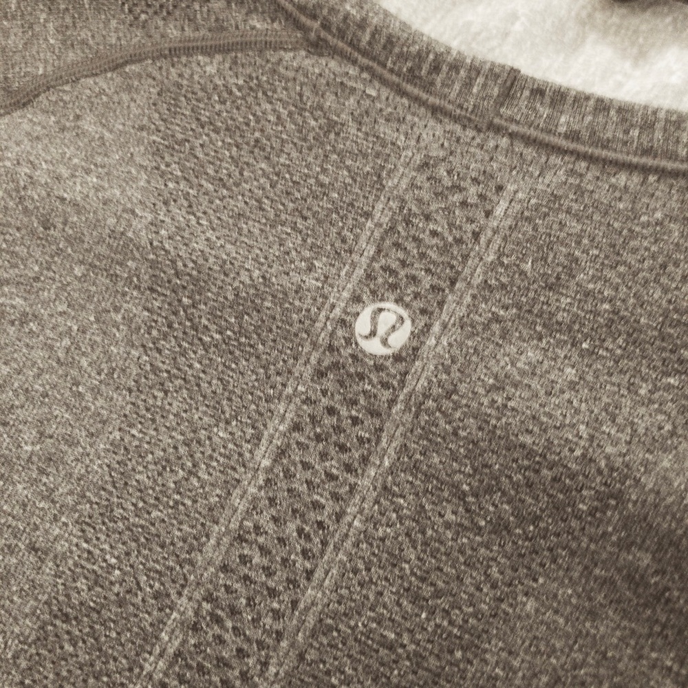 Lululemon Swiftly Tech Long Sleeve Crew